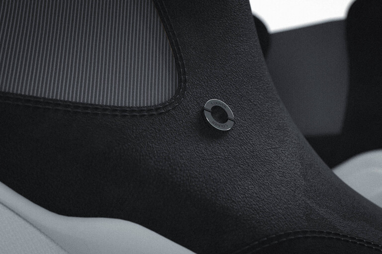 liv-c-view-details-2-4_low